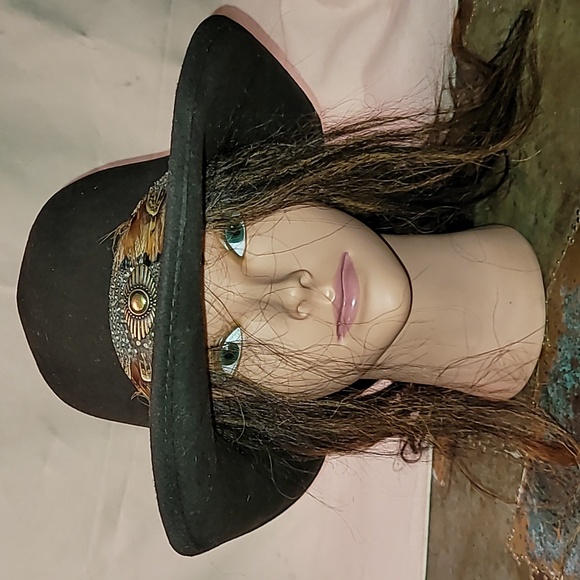 Vintage. Made in USA. The Scala Collection. 💯 % wool. Women's size Medium - Picture 2 of 12